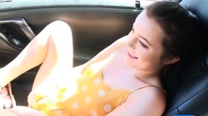 Flashing Store And Car Gf In Yellow Dress