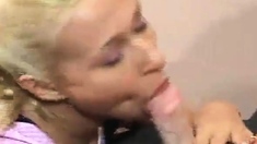 Blowjob and swallow !